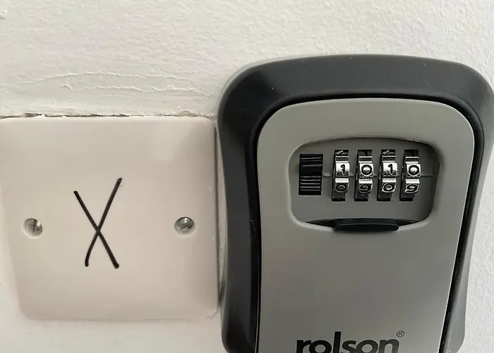 Privilege Suits Swatar Birkirkara